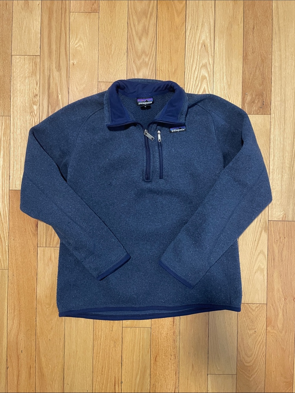 Patagonia Men’s Navy Half-Zip Fleece Pullover